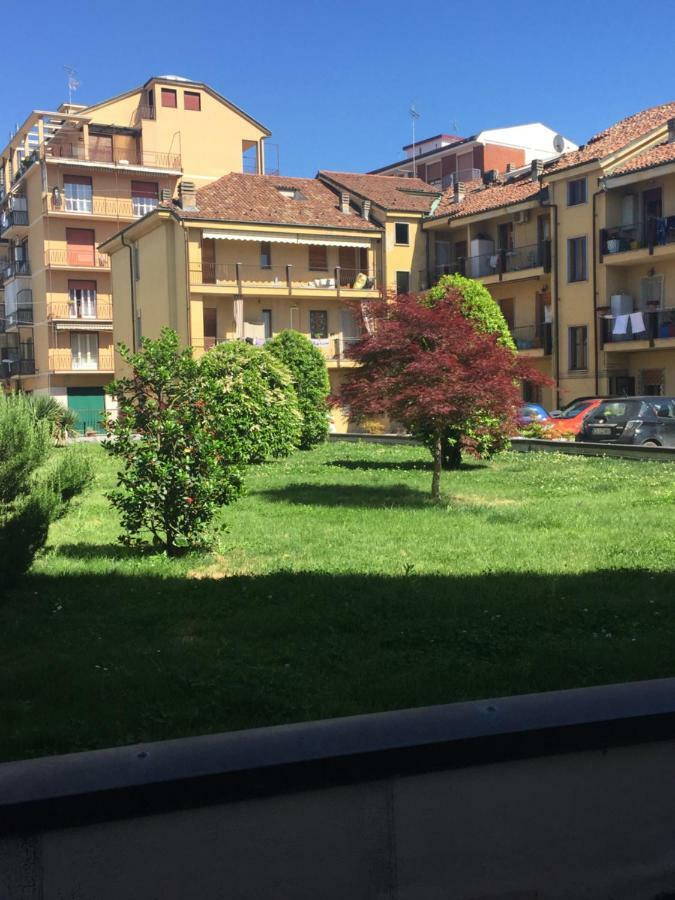 Apartment La Mansarda Alba  Zewnętrze zdjęcie